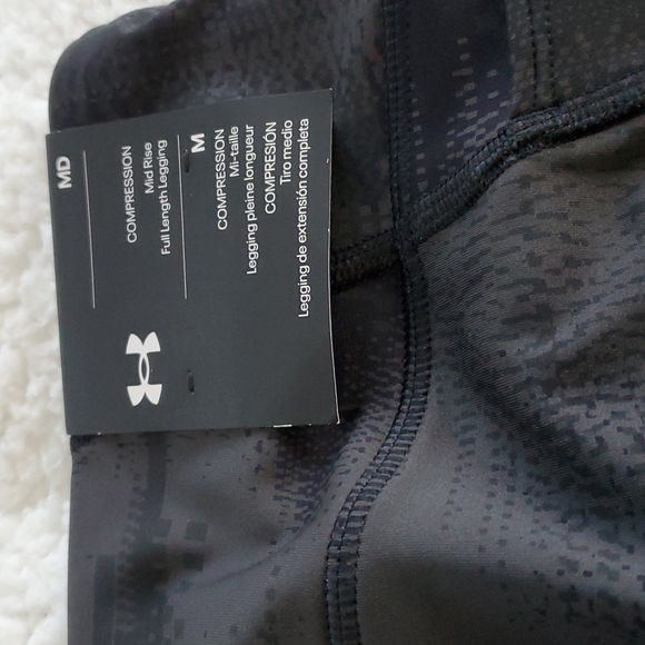 28. Under Armour Compression Mid Rise Legging Black - Picture 4 of 17